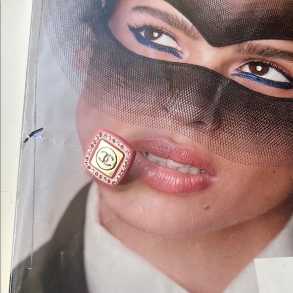 CHANEL single Pink Square earrings - Picture 1 of 11